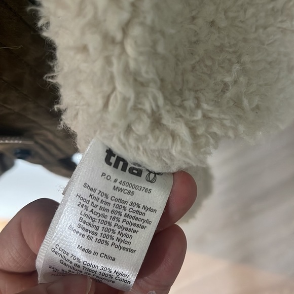 Sherpa Lined TNA Winter Jacket PARKA Army Green Size Small - Picture 11 of 11